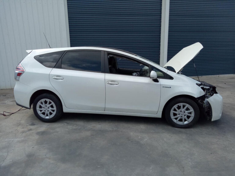 Toyota Prius spares and parts at Toyota wreckers